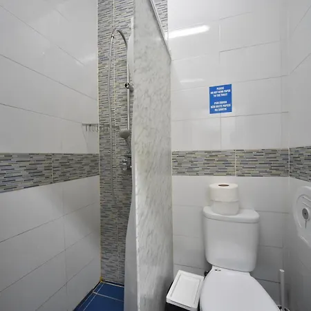 Hostal My *